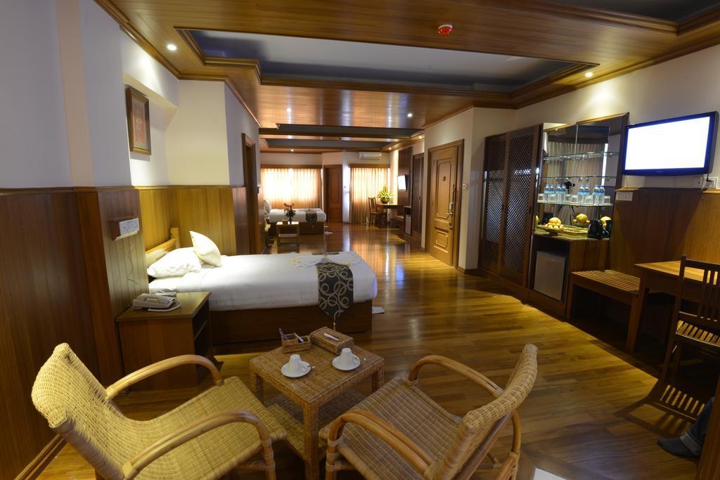 Hotel Sidney Yangon Exterior photo