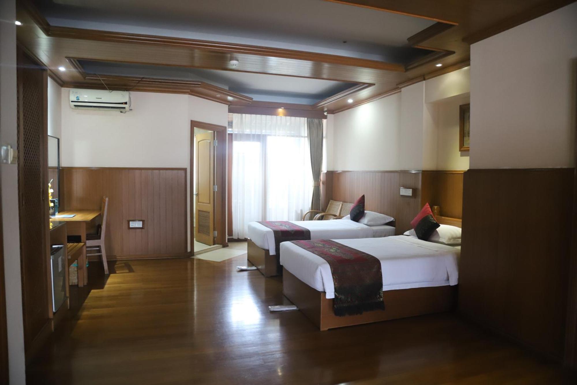 Hotel Sidney Yangon Exterior photo